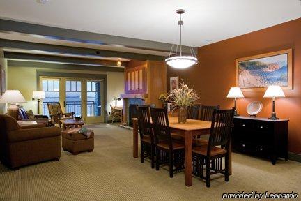Tamarack Lodge Acme Interior foto